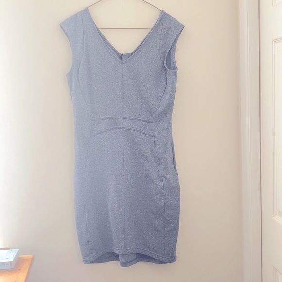 Orb dress - Picture 2 of 4